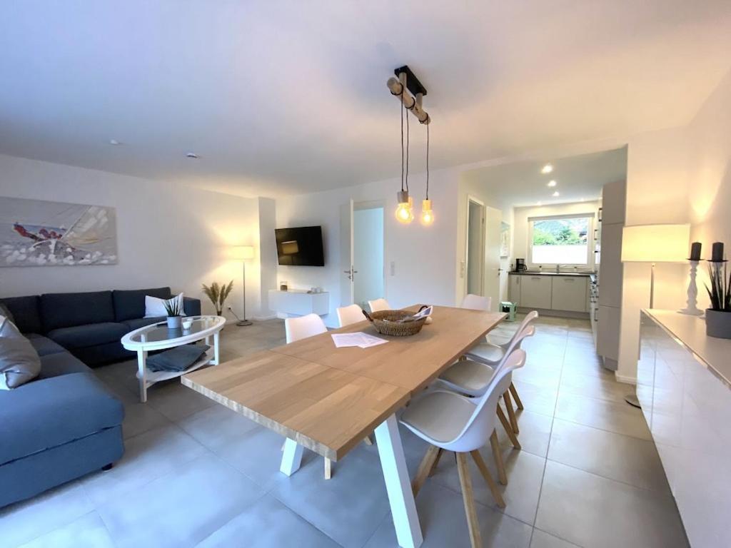 'achterdeck' Moderne & Hochwertige Hausscheibe In Sackgassenlage! * Westerholz
