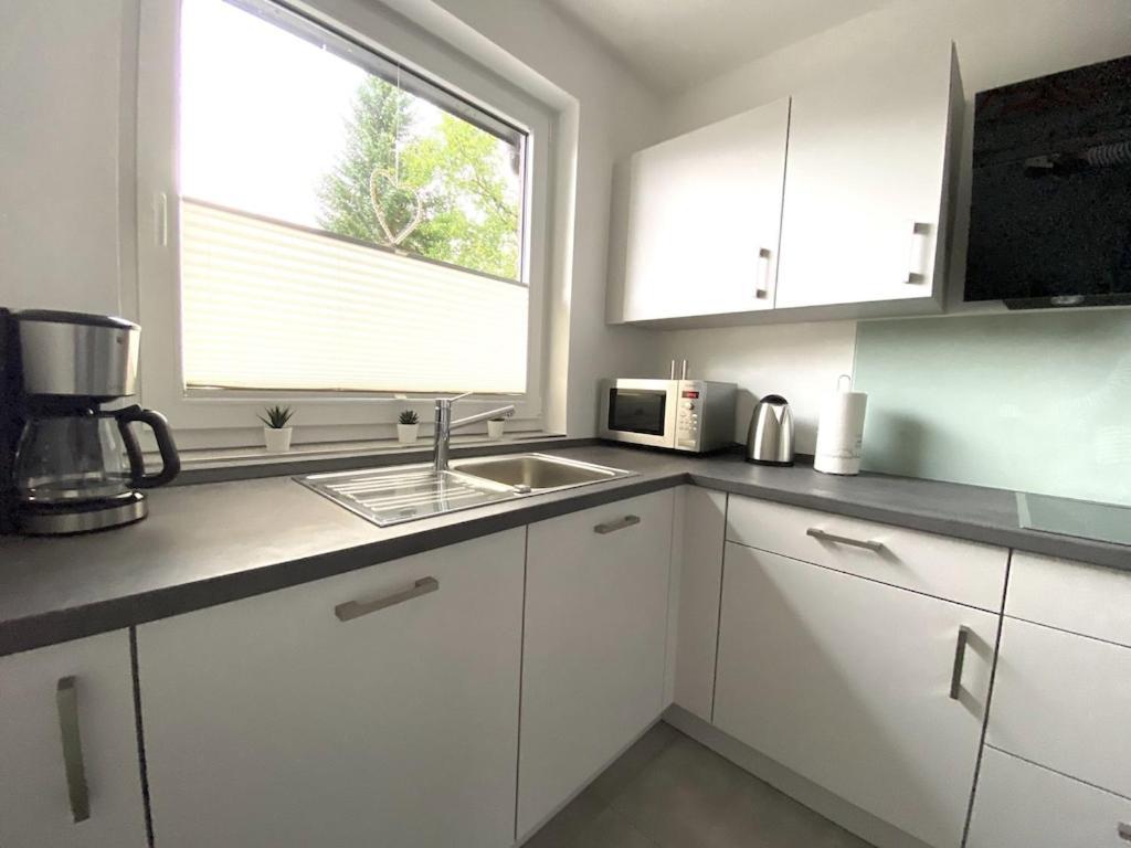 'achterdeck' Moderne & Hochwertige Hausscheibe In Sackgassenlage! *