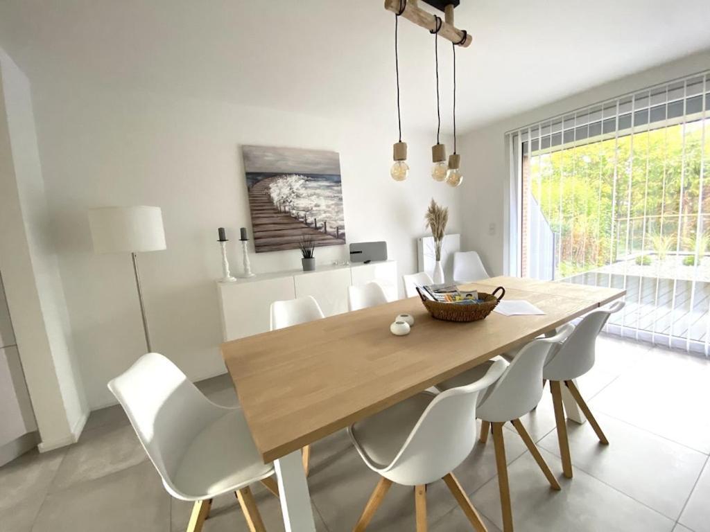 'achterdeck' Moderne & Hochwertige Hausscheibe In Sackgassenlage! *
